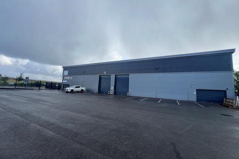 Industrial unit to rent, Top Deck Industrial Estate, Bolton BL4