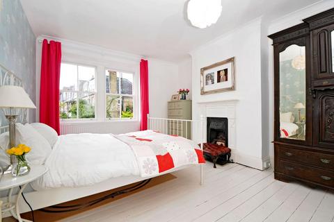 4 bedroom maisonette for sale, Stapleton Hall Road, Stroud Green
