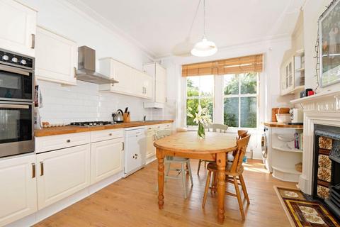 151a Stapleton Hall Road, London, N4 4RB