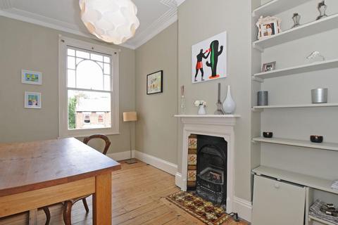 151a Stapleton Hall Road, London, N4 4RB