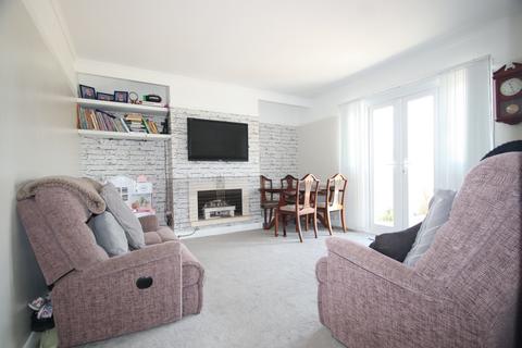 83 Oxhawth Crescent, Bromley, BR2 8BN