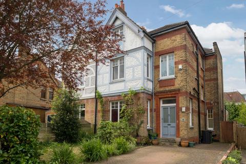 6 bedroom semi-detached house to rent, Oakhill Road Beckenham BR3