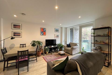 1 bedroom apartment to rent, Woods Road, Peckham, London, SE15