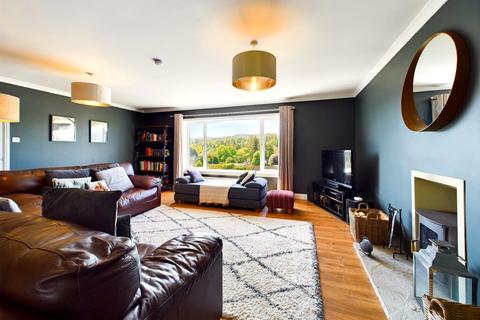 Liscia, 11 Fernoch Park, Lochgilphead, PA31 8TG