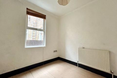 2 bedroom flat for sale, 25A Deacon Road, Willesden, London, NW2 5NP