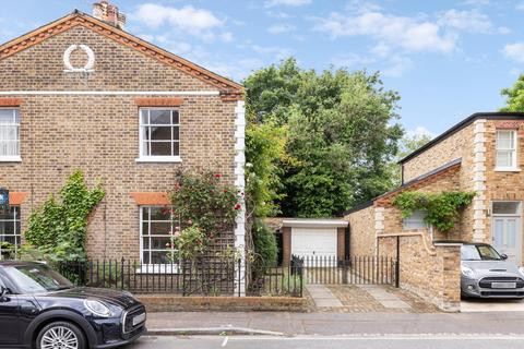 2 bedroom semi-detached house for sale, Rosemont Road, Richmond, Surrey, TW10