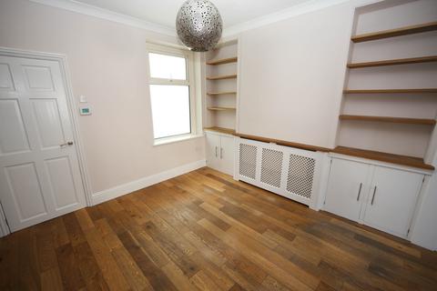 3 bedroom terraced house to rent, Wilson Street, Splott, Cardiff, CF24