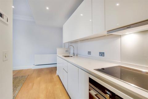 1 bedroom apartment to rent, Egerton Gardens Mews, Knightsbridge, London, UK, SW3