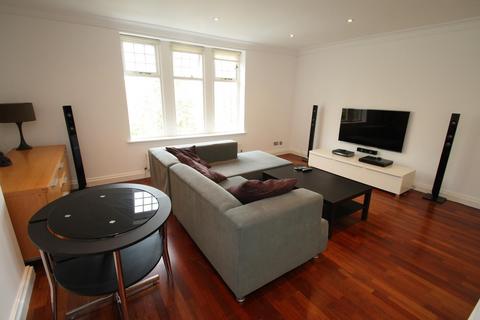 2 bedroom flat to rent, Old Park Road, Leeds, West Yorkshire, UK, LS8
