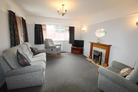 3 bedroom detached bungalow to rent, Anchor Road, Bournemouth BH11