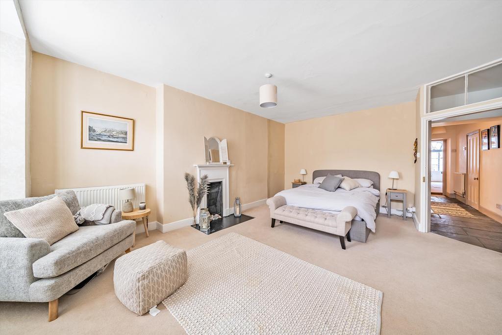 Basement Flat