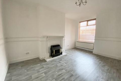 2 bedroom terraced house to rent, Pendlebury, Manchester M27
