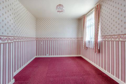 85 Aboyne Avenue, Dundee, DD4 7TG