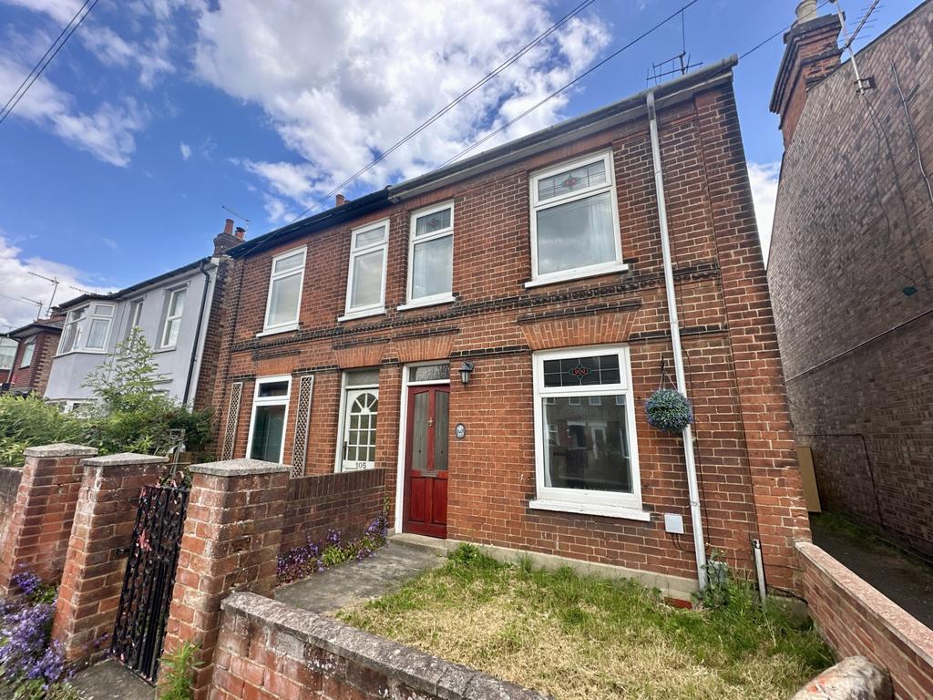 Dover Road, Ipswich IP3 2 bed semidetached house for sale £195,000