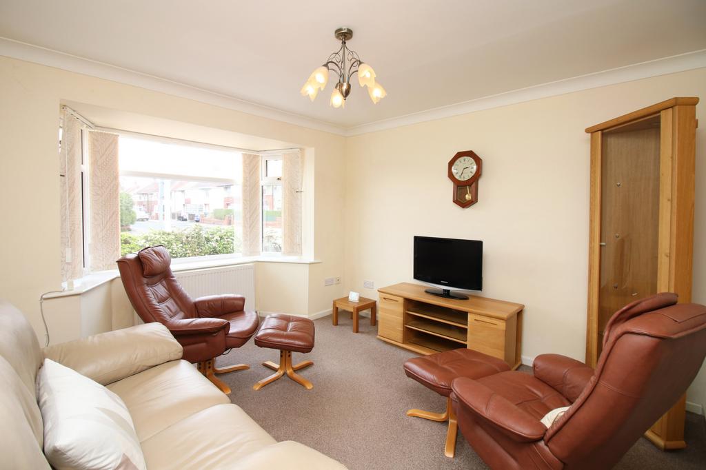 Neville Avenue, ThorntonCleveleys, FY5 2 bed bungalow for sale £210,000