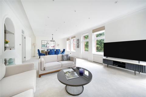 3 bedroom apartment to rent, Iverna Court, Kensington, London, W8