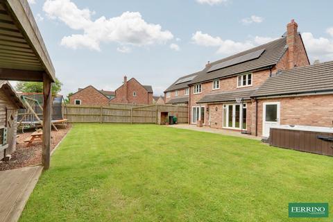 4 bedroom detached house for sale, Palmers Glade, Coalway, Coleford. GL16 7LW