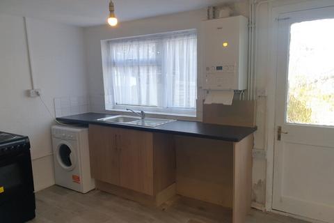3 bedroom terraced house for sale, Seymour Road, Chatham, ME5
