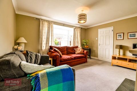 5 Furlong Close, Alrewas, Burton-on-trent, DE13 7EF