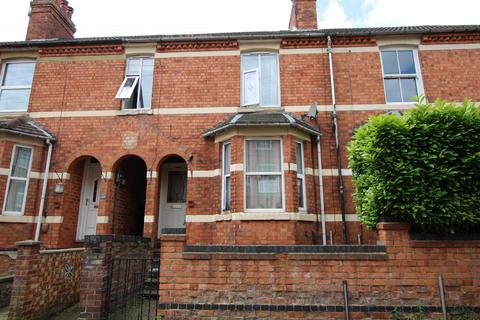 4 bedroom terraced house to rent, Tresham Street, Kettering NN16