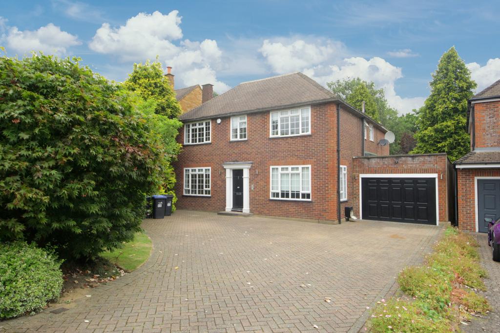 Stunning 4 Bedroom Family Home