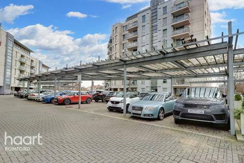 2 bedroom apartment for sale, Mercury Gardens, Romford