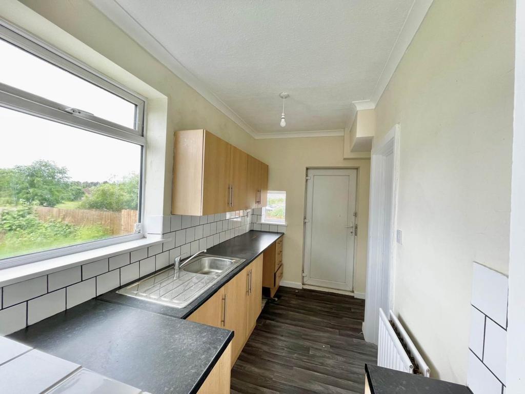 Tyne Avenue, Consett DH8 2 bed semidetached house to rent £600 pcm