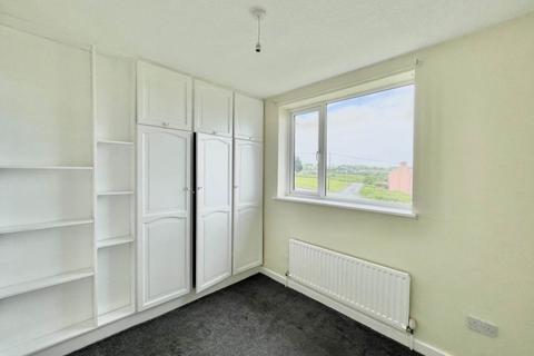 2 bedroom semi-detached house to rent, Tyne Avenue, Consett DH8