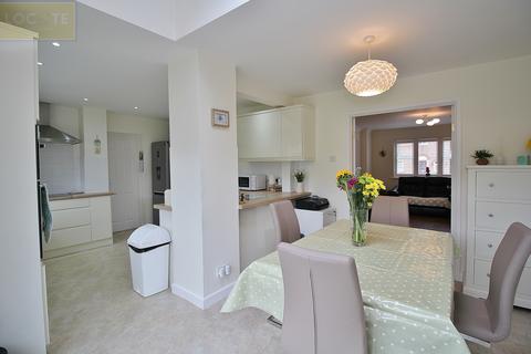 3 bedroom detached house for sale, Honiton Way, Altrincham, Cheshire