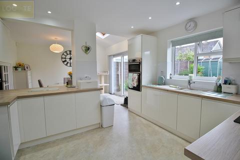 3 bedroom detached house for sale, Honiton Way, Altrincham, Cheshire