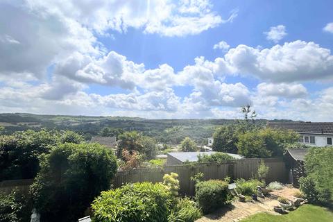 30 Templars Close, Greetland, Halifax, HX4 8QE