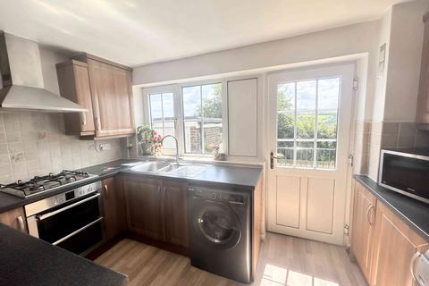 30 Templars Close, Greetland, Halifax, HX4 8QE