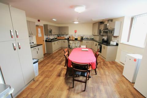 Mixed use to rent, Room 4, Barnes Street, Accrington