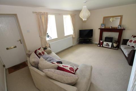 2 bedroom townhouse to rent, Dearne Hall Fold, Barugh Green, Barnsley
