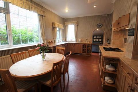 28 Beech Road, Stockton Heath, Warrington, WA4 6LT