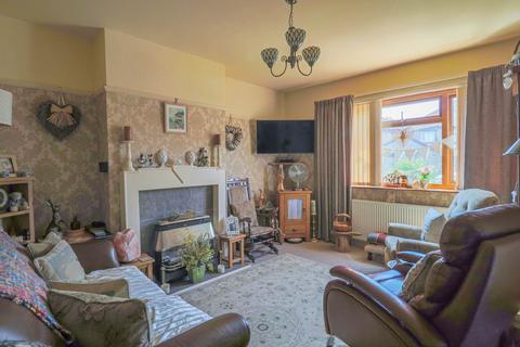 3 bedroom semi-detached house for sale, Earlham Grove - Show Stopper Rear Garden