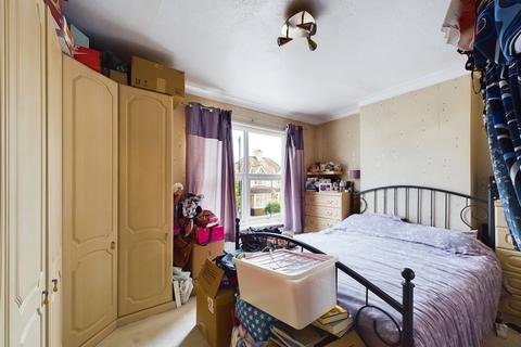 6 Massey Road, Gloucester, GL1 4LQ