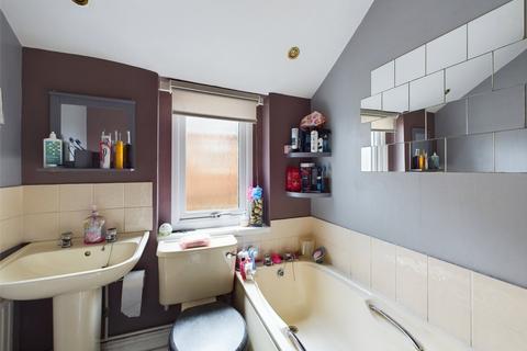6 Massey Road, Gloucester, GL1 4LQ