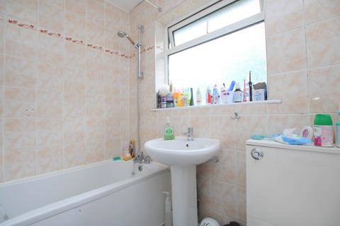 2 bedroom maisonette for sale, Devon Road, North Watford