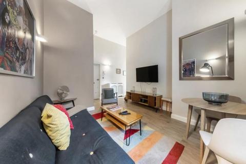 1 bedroom apartment to rent, Westbourne Gardens London W2