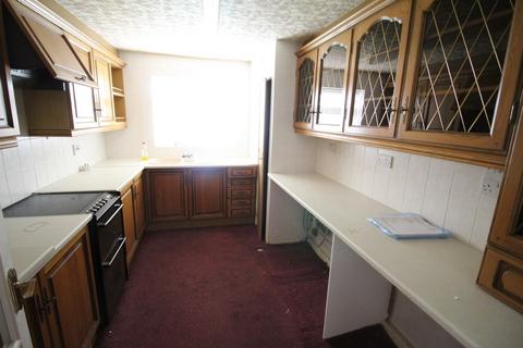 3 bedroom ground floor flat for sale, Queens Court, Blackpool FY2