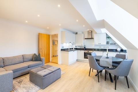 Flat 11, 4 Foxley Lane, Purley, CR8 3EP
