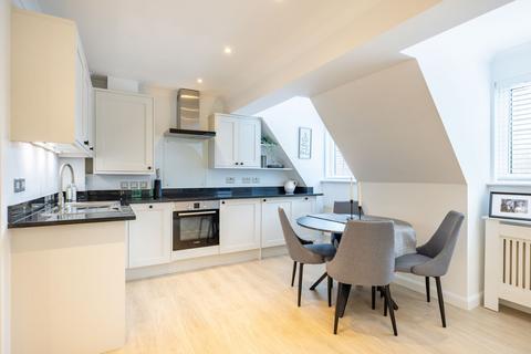 Flat 11, 4 Foxley Lane, Purley, CR8 3EP
