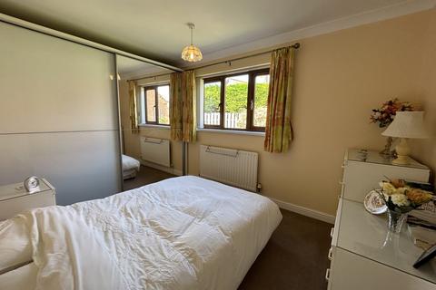 2 bedroom detached bungalow for sale, Burley Court , Walkeringham