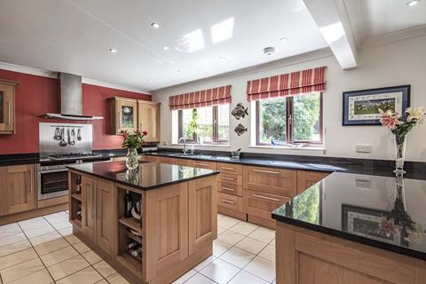 5 bedroom detached house for sale, 4 Hill Gardens, Streatley on Thames, RG8