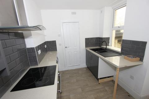 1 bedroom ground floor flat to rent, Parkfield Road, Torquay TQ1
