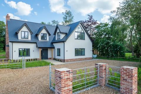 4 bedroom detached house for sale, School Road, Newmarket CB8