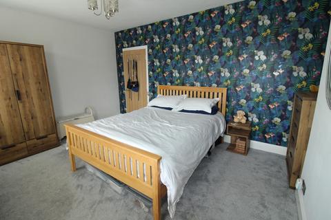 194 Pinhoe Road, Exeter, EX4 7HH