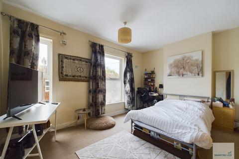 4 bedroom terraced house for sale, Evelyn Street, Beeston