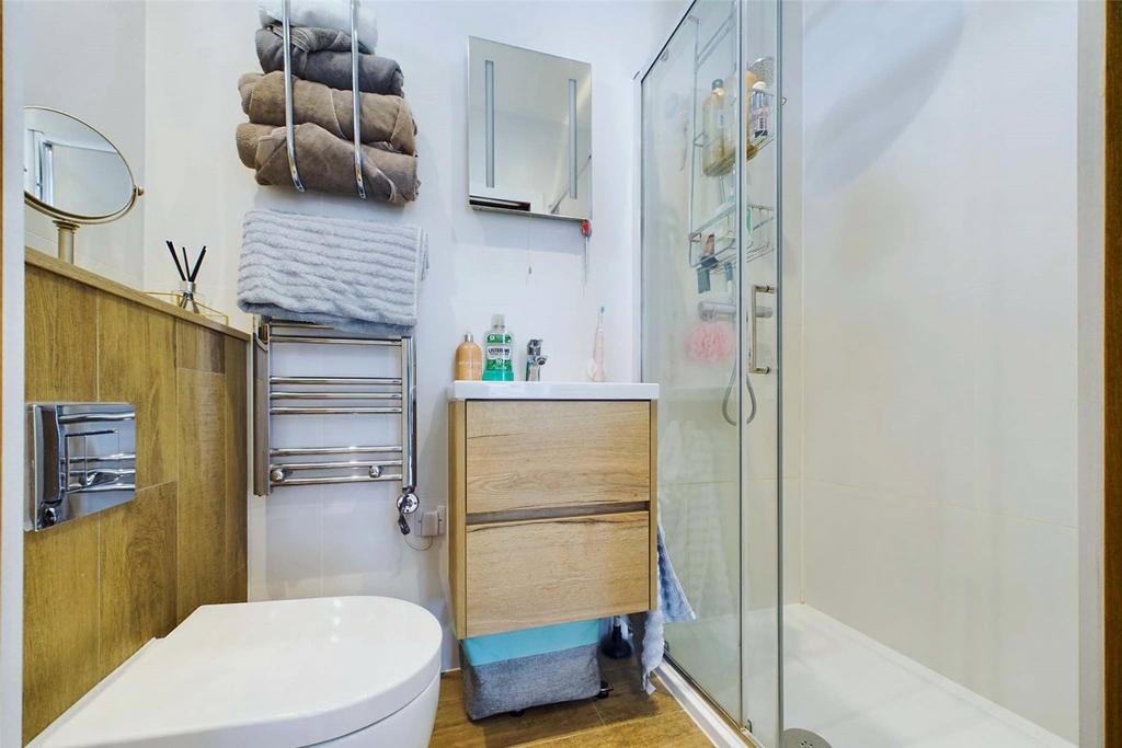 Master En-Suite